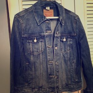 Levi denim jacket never worn